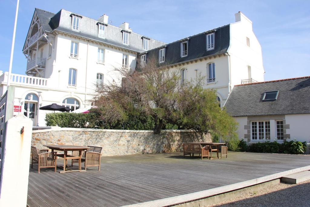 Le Chateau De Sable Плугану Екстериор снимка
